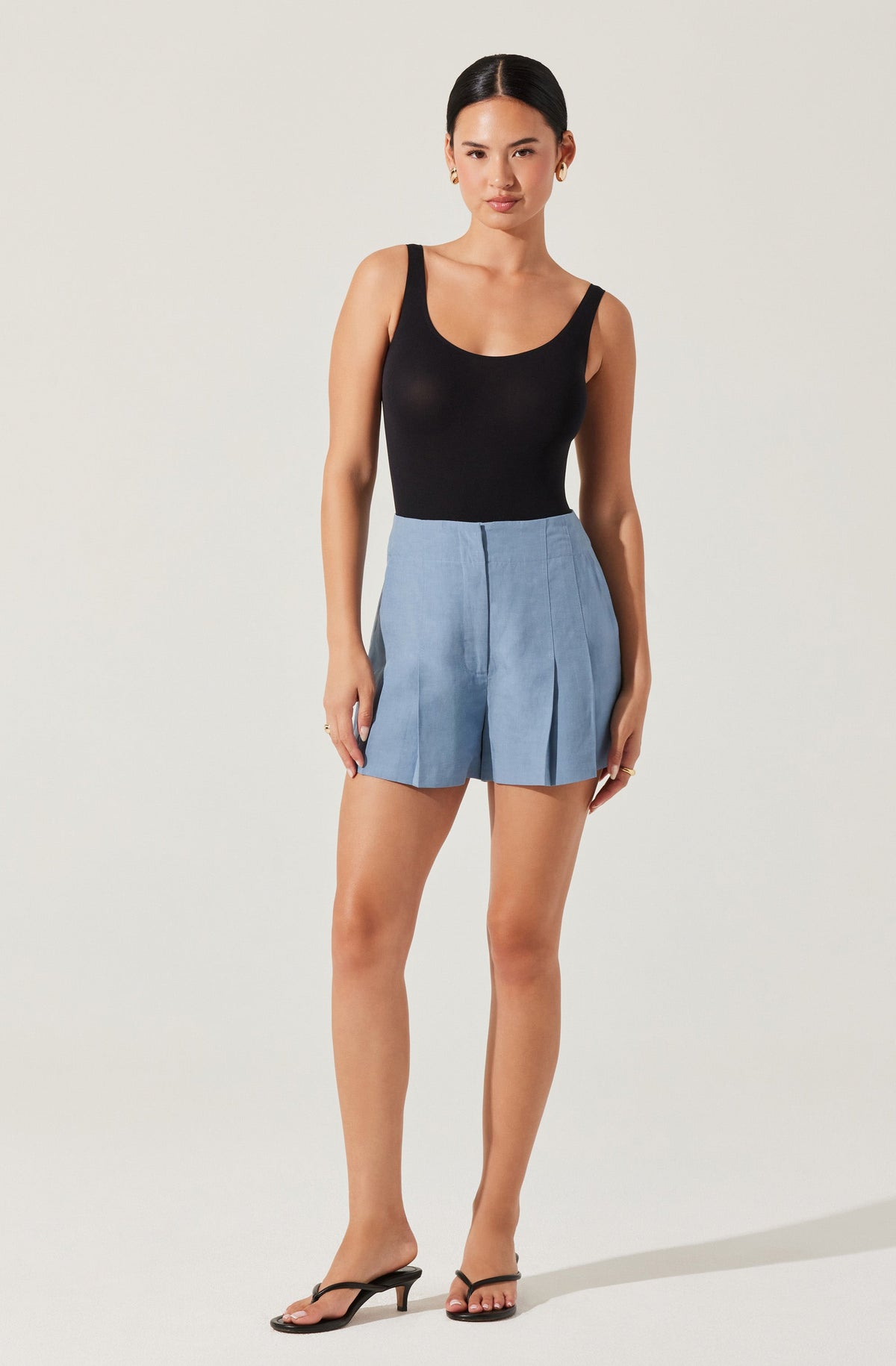Artice Pleated Linen-Blend Shorts - Blue