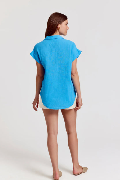 The Shirt - The Short Sleeve Boyfriend Shirt In Gauze - Turquoise