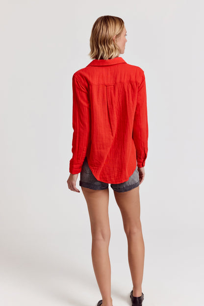 The Shirt - The Super Relaxed Boyfriend Shirt In Gauze - Persimmon