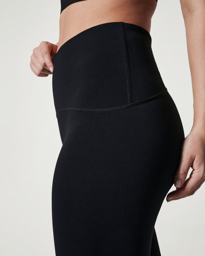 SPANXshape™ Booty Boost® 7/8 Leggings - Very Black